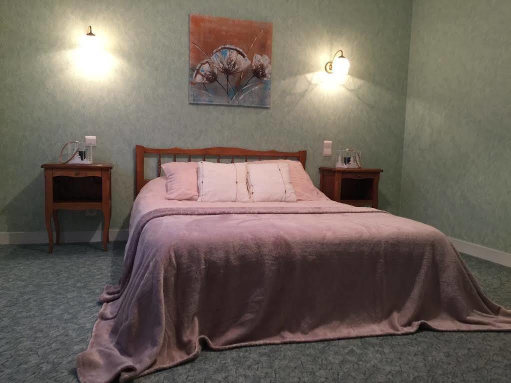 Domaine De Lascaux Bed & Breakfast Montignac-Lascaux Bagian luar foto
