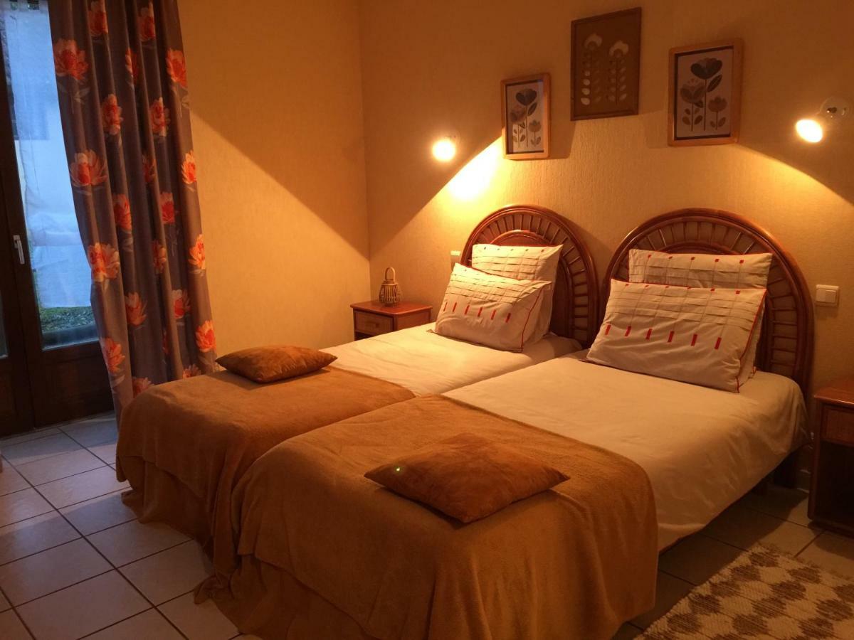Domaine De Lascaux Bed & Breakfast Montignac-Lascaux Bagian luar foto