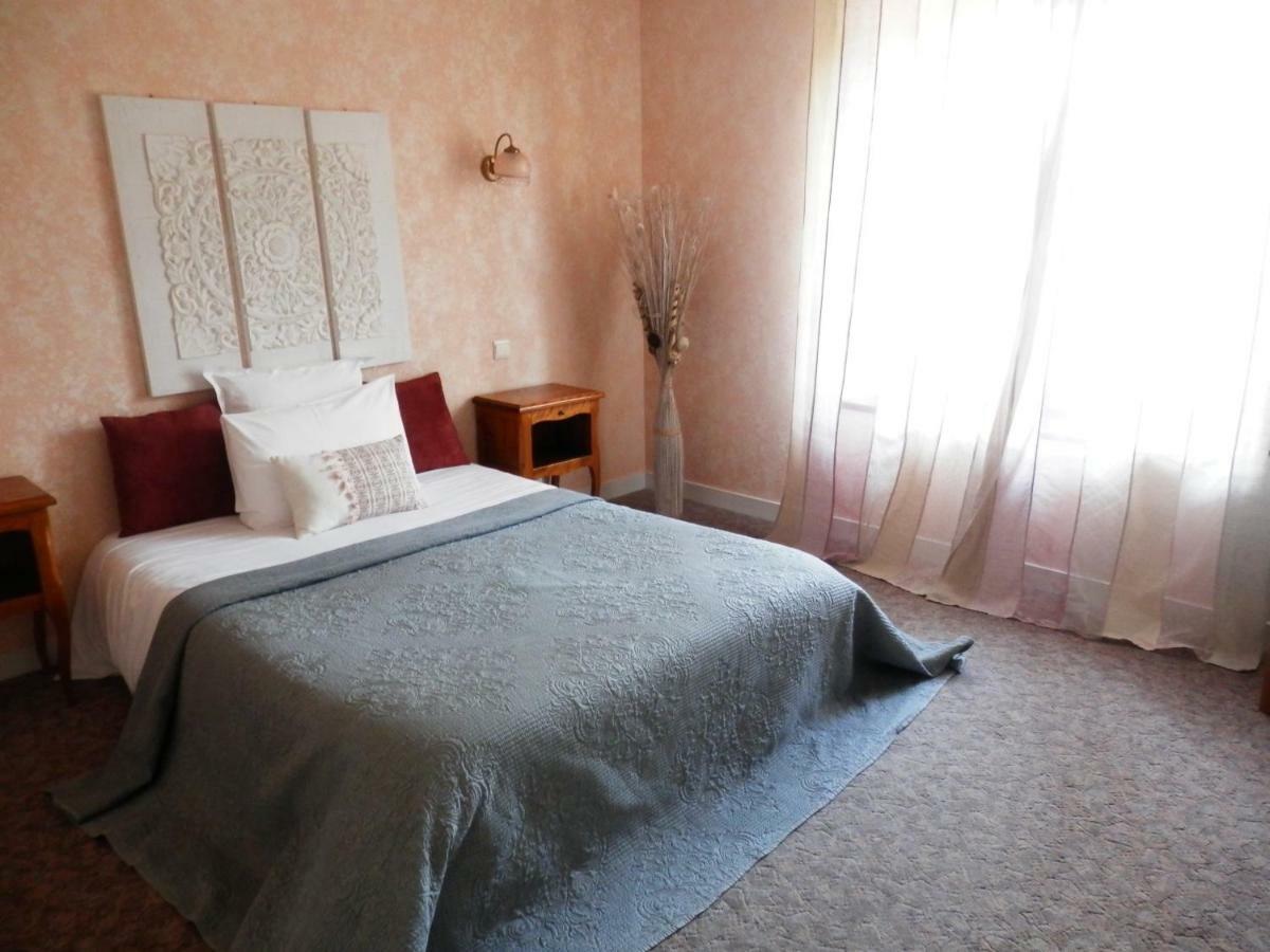 Domaine De Lascaux Bed & Breakfast Montignac-Lascaux Bagian luar foto