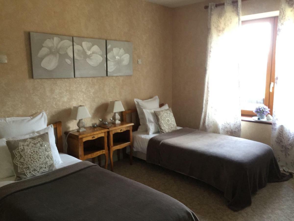 Domaine De Lascaux Bed & Breakfast Montignac-Lascaux Bagian luar foto